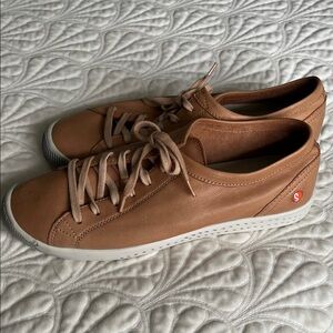 Softinos Leather Sneakers